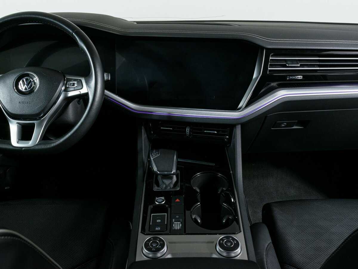 Volkswagen Touareg 2019 года с пробегом. Фото: #12