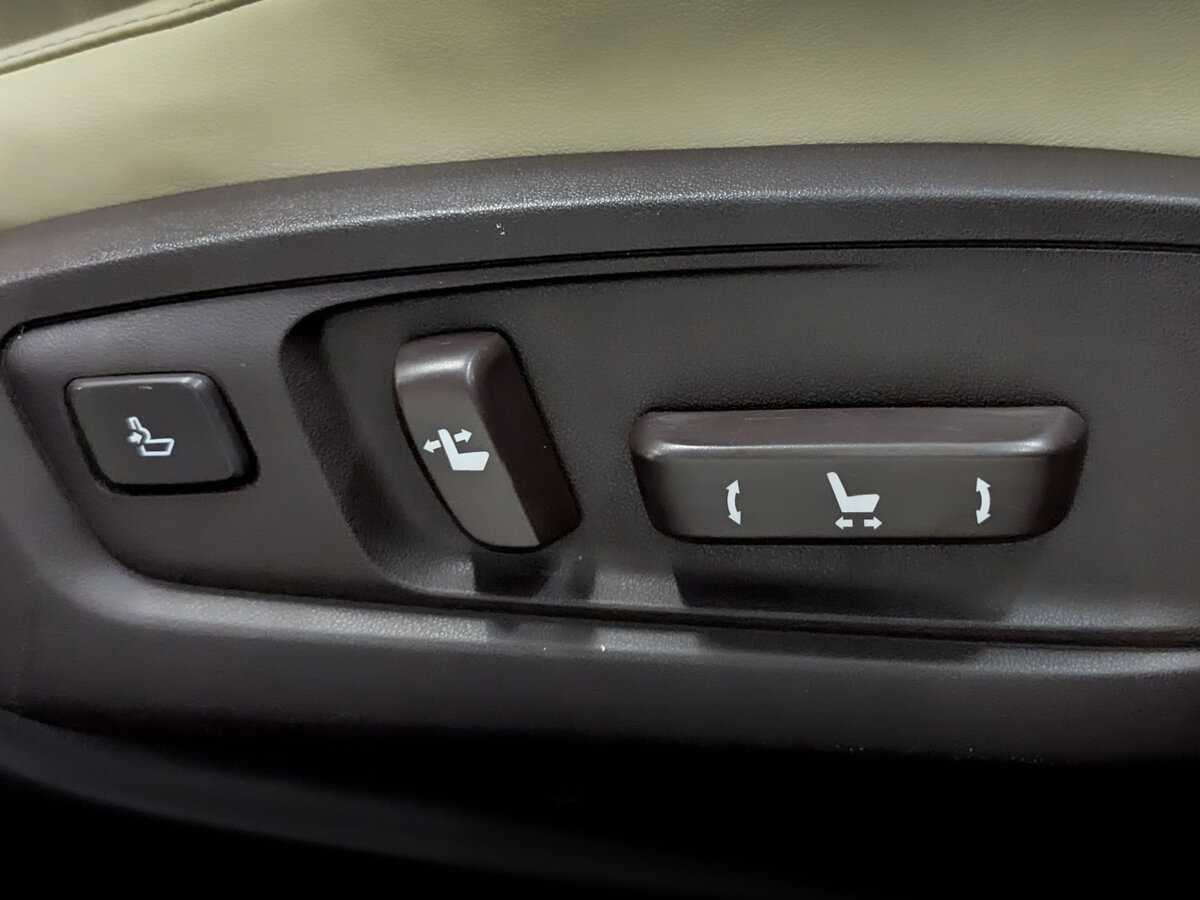 Lexus ES 2015 года с пробегом. Фото: #20