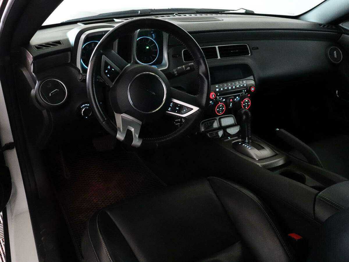 Chevrolet Camaro 2011 года с пробегом. Фото: #18