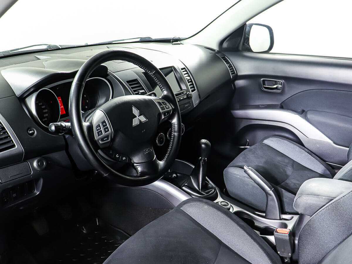 Mitsubishi Outlander 2008 года с пробегом. Фото: #12
