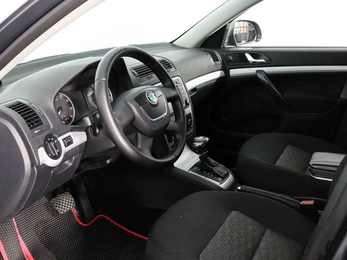 Skoda Octavia 2011 года с пробегом. Фото: #9