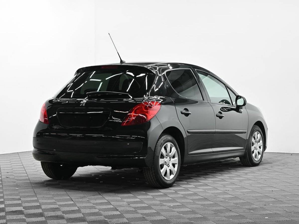 Peugeot 207 2008 года с пробегом. Фото: #3