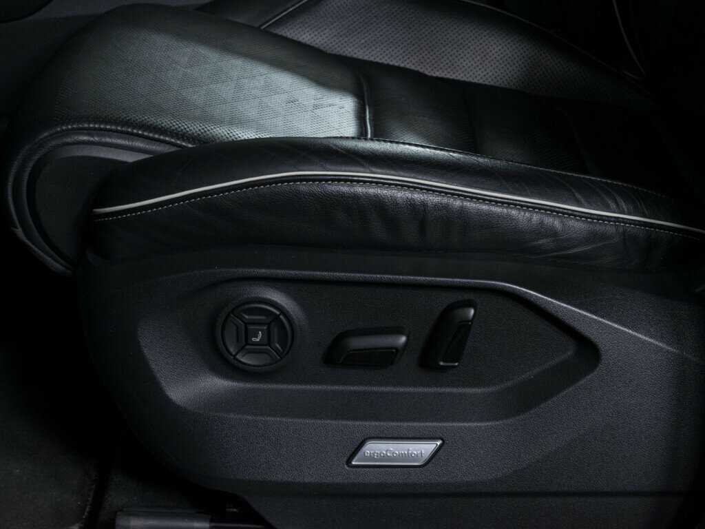 Volkswagen Touareg 2019 года с пробегом. Фото: #18