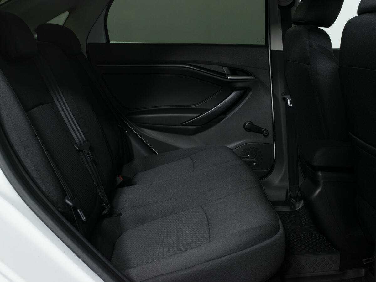 Lada (ВАЗ) Vesta 2019 года с пробегом. Фото: #11