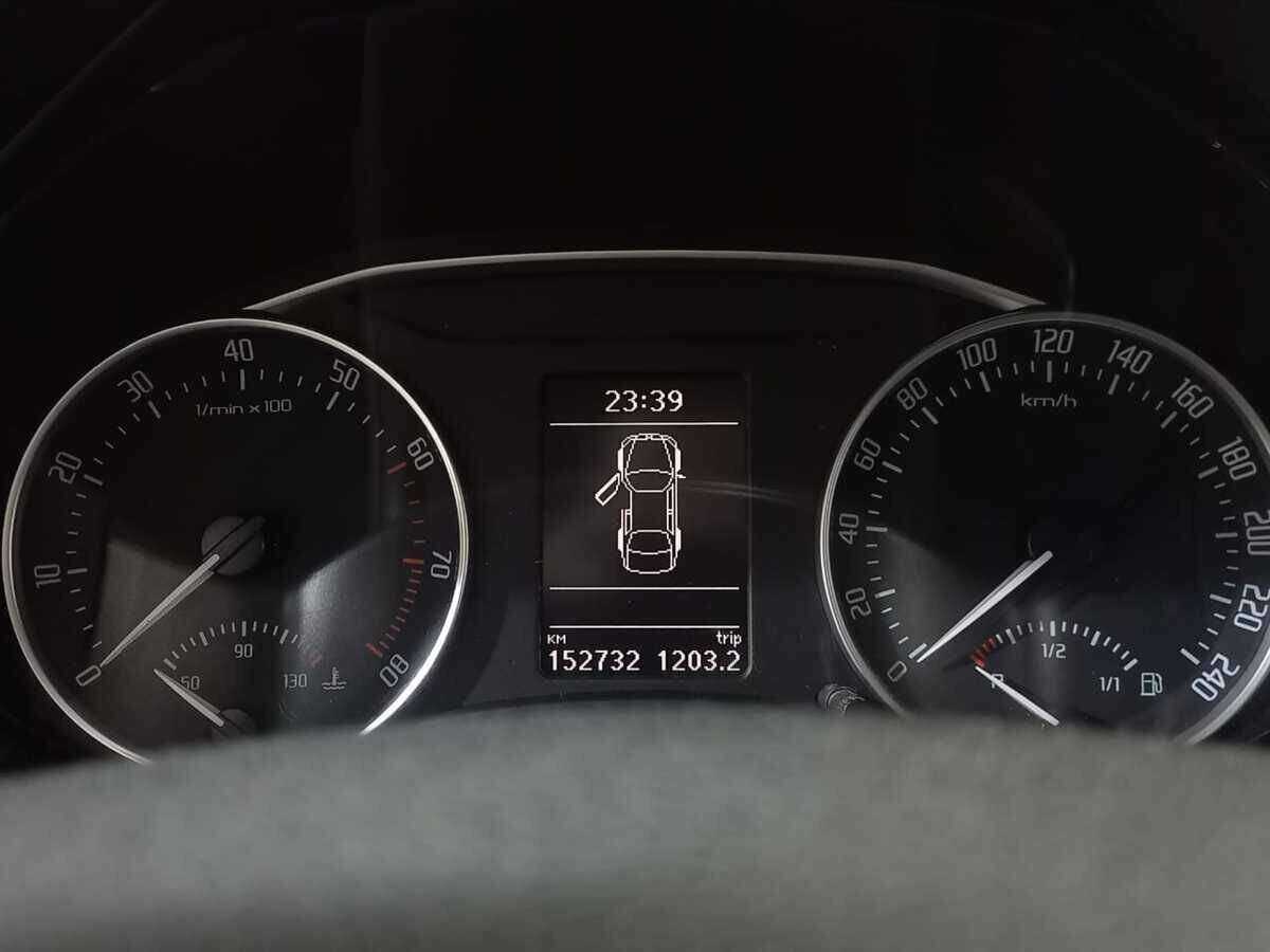 Skoda Octavia 2009 года с пробегом. Фото: #11