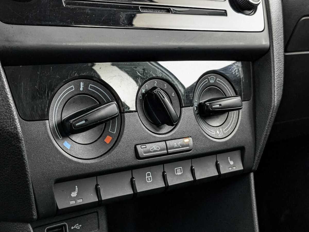 Skoda Rapid 2019 года с пробегом. Фото: #16