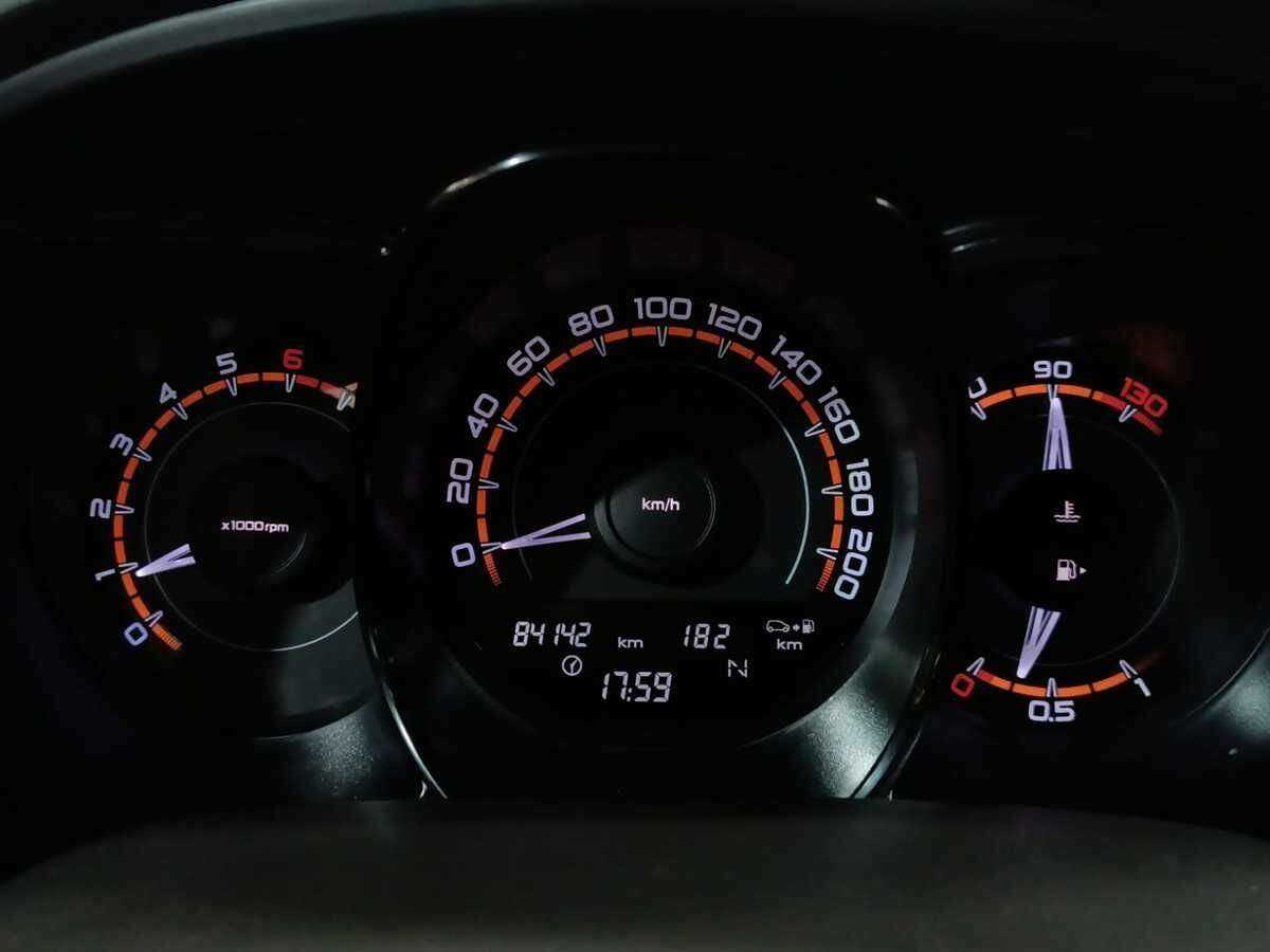 Lada (ВАЗ) Vesta 2018 года с пробегом. Фото: #12