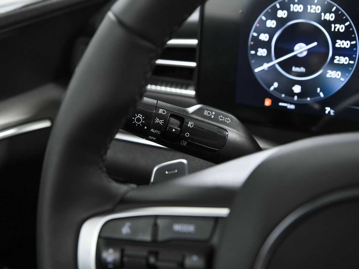 Kia K5 2024 года с пробегом. Фото: #7