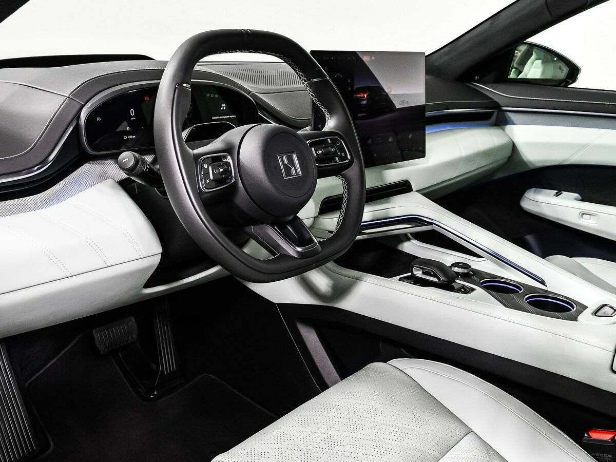 Zeekr 001 2024 года с пробегом. Фото: #11