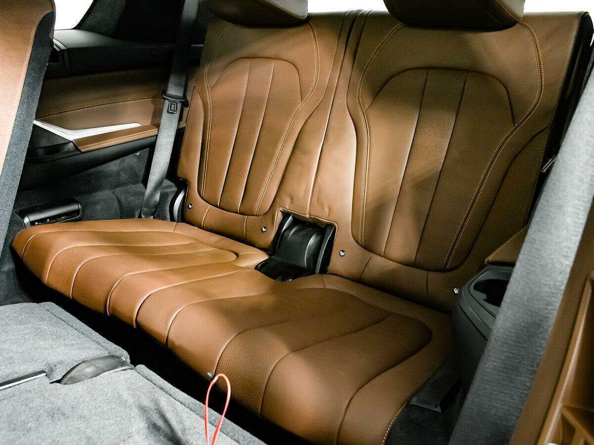 BMW X7 2019 года с пробегом. Фото: #10