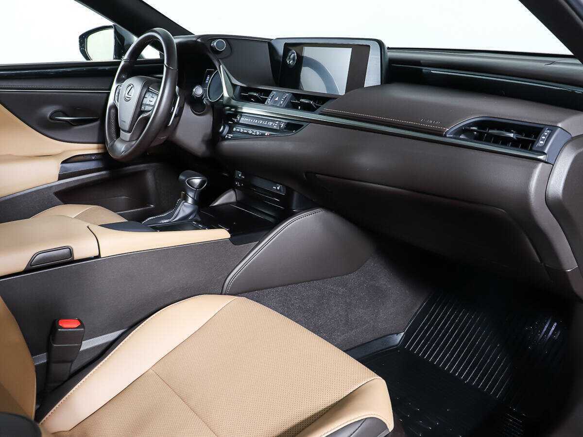 Lexus ES 2019 года с пробегом. Фото: #8