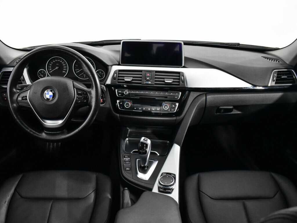 BMW 3 серии 2015 года с пробегом. Фото: #11