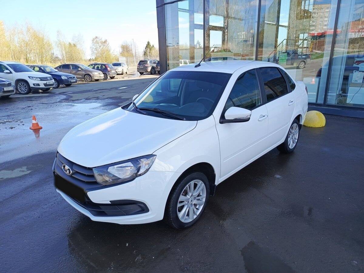 Lada (ВАЗ) Granta 2022 года с пробегом. Посмотреть фото