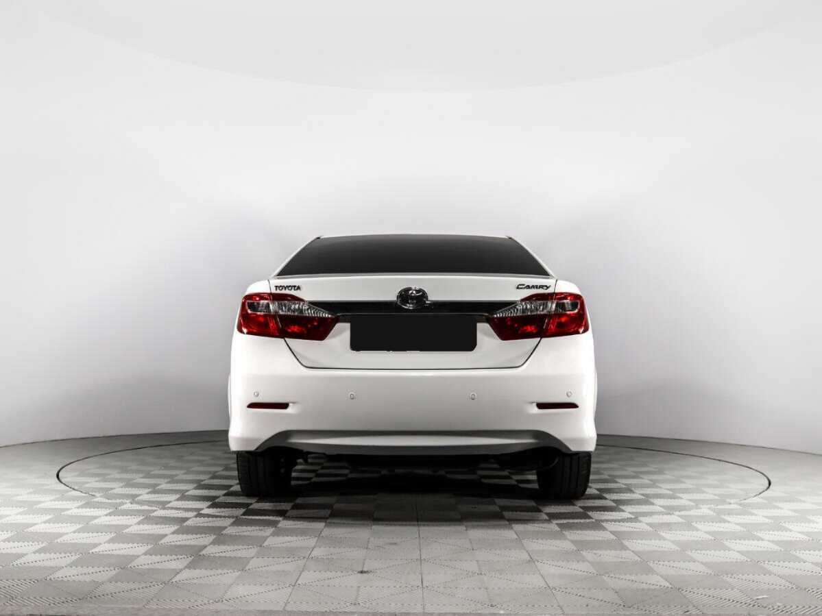 Toyota Camry 2014 года с пробегом. Фото: #5