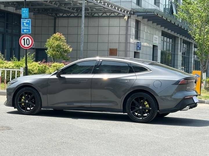 Changan UNI-V 2022 года с пробегом. Фото: #2