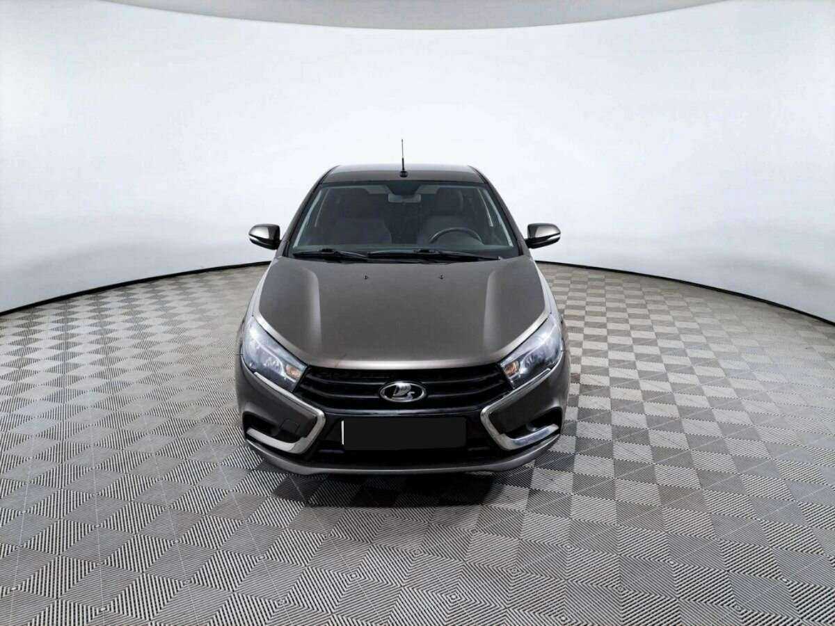 Lada (ВАЗ) Vesta 2018 года с пробегом. Фото: #1