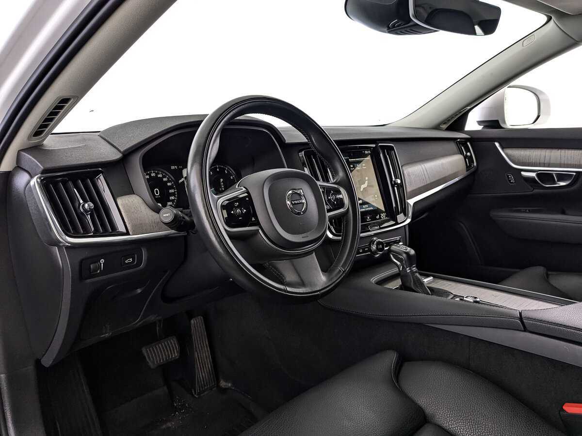 Volvo V90 Cross Country 2021 года с пробегом. Фото: #10