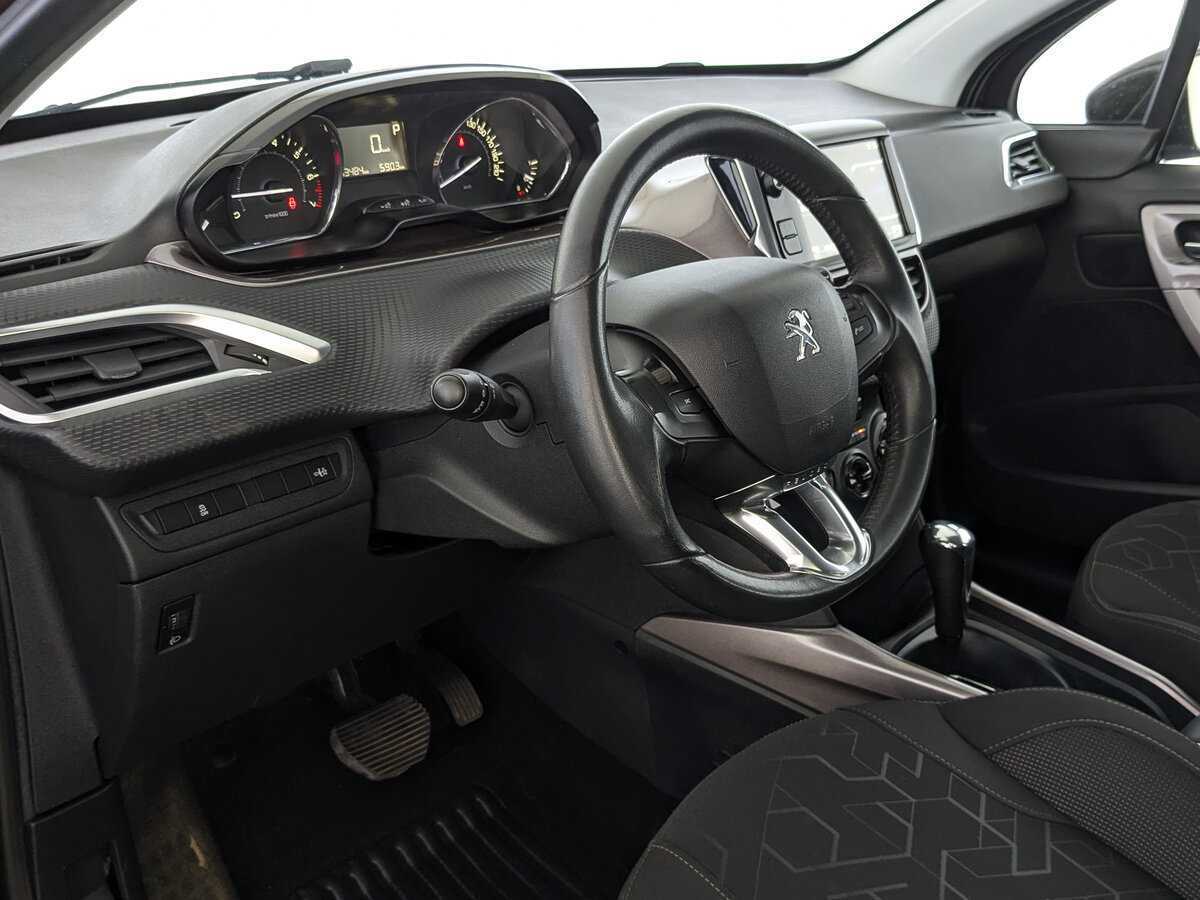 Peugeot 2008 2014 года с пробегом. Фото: #14