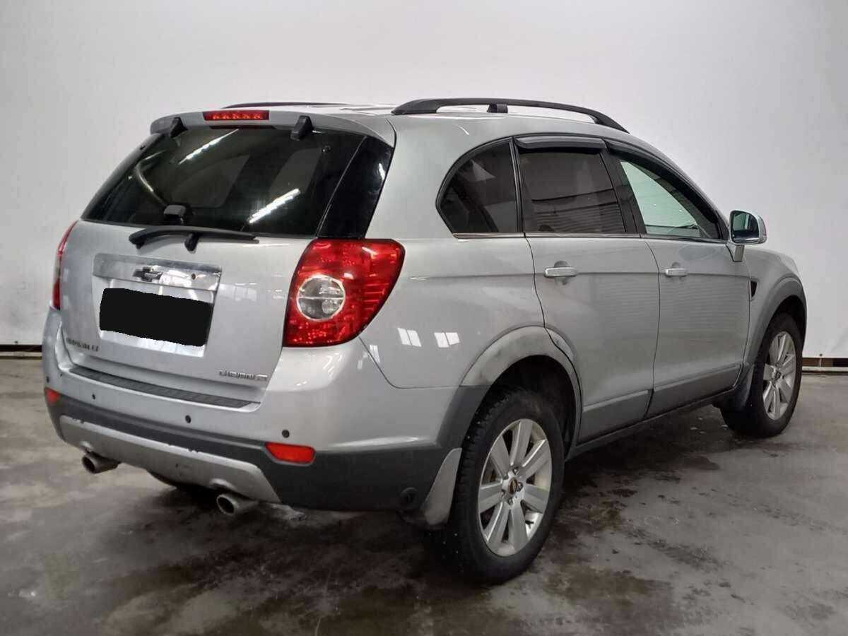 Chevrolet Captiva 2011 года с пробегом. Фото: #4