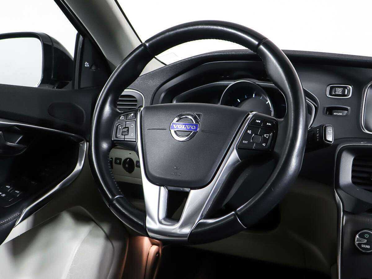 Volvo V40 Cross Country 2013 года с пробегом. Фото: #14