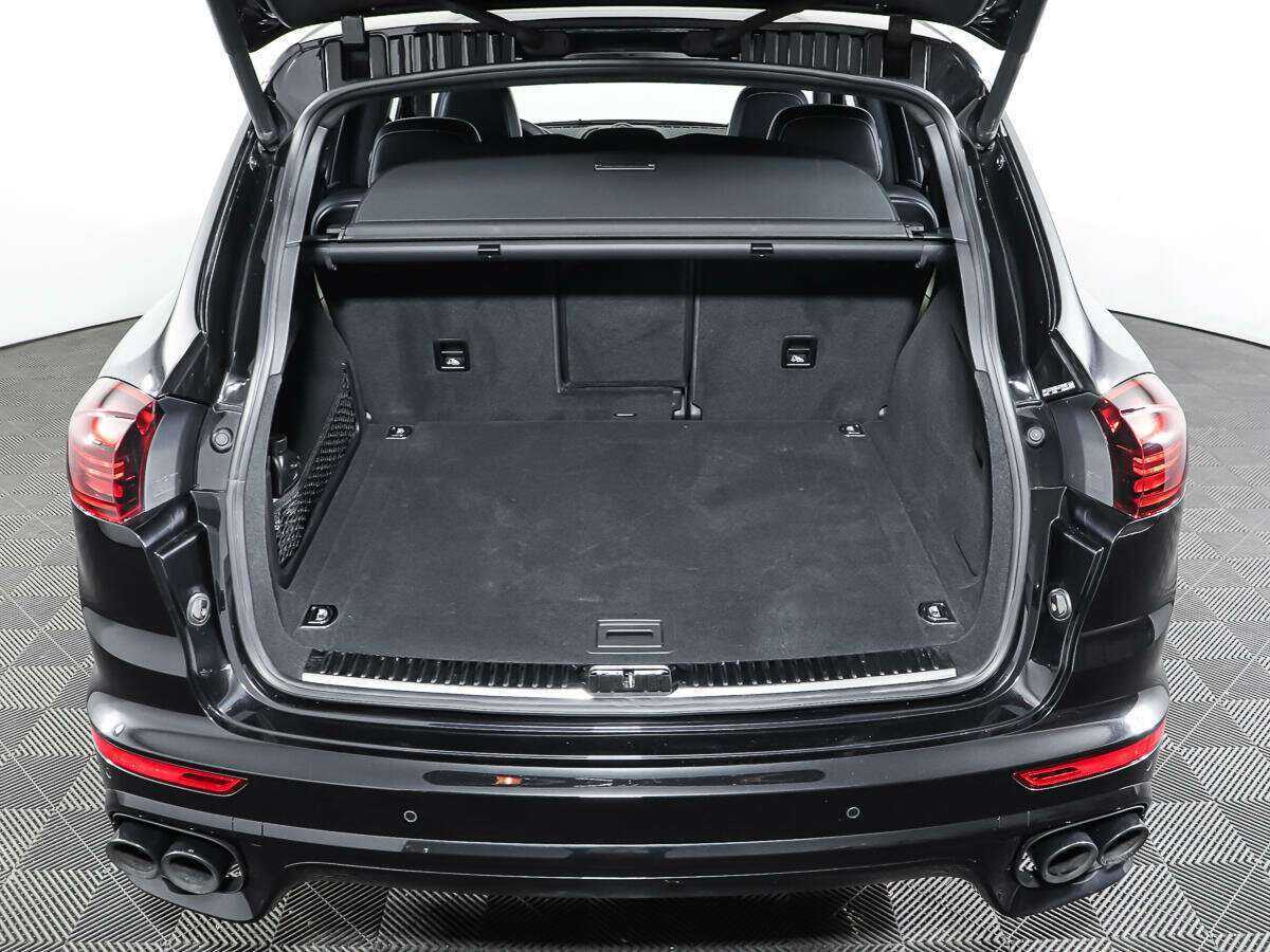 Porsche Cayenne 2015 года с пробегом. Фото: #9