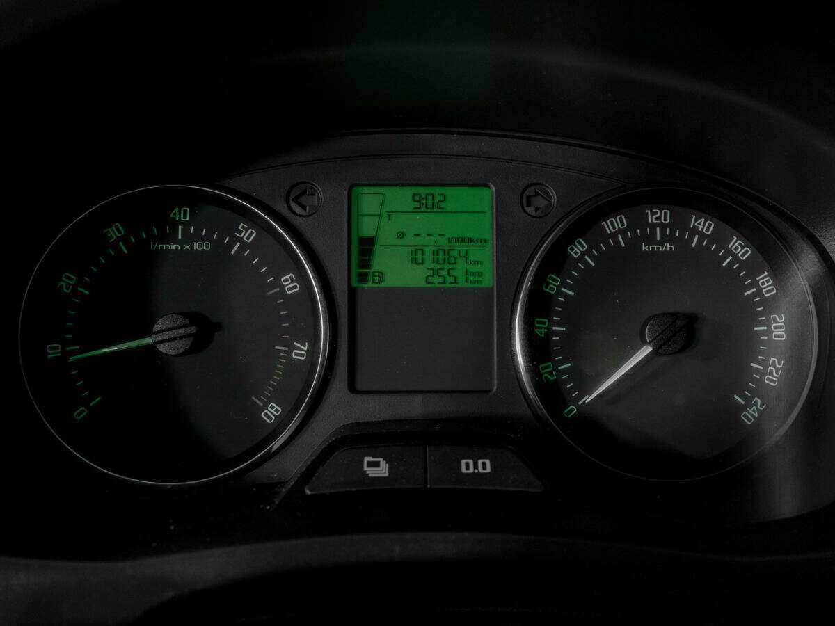 Skoda Roomster 2012 года с пробегом. Фото: #10