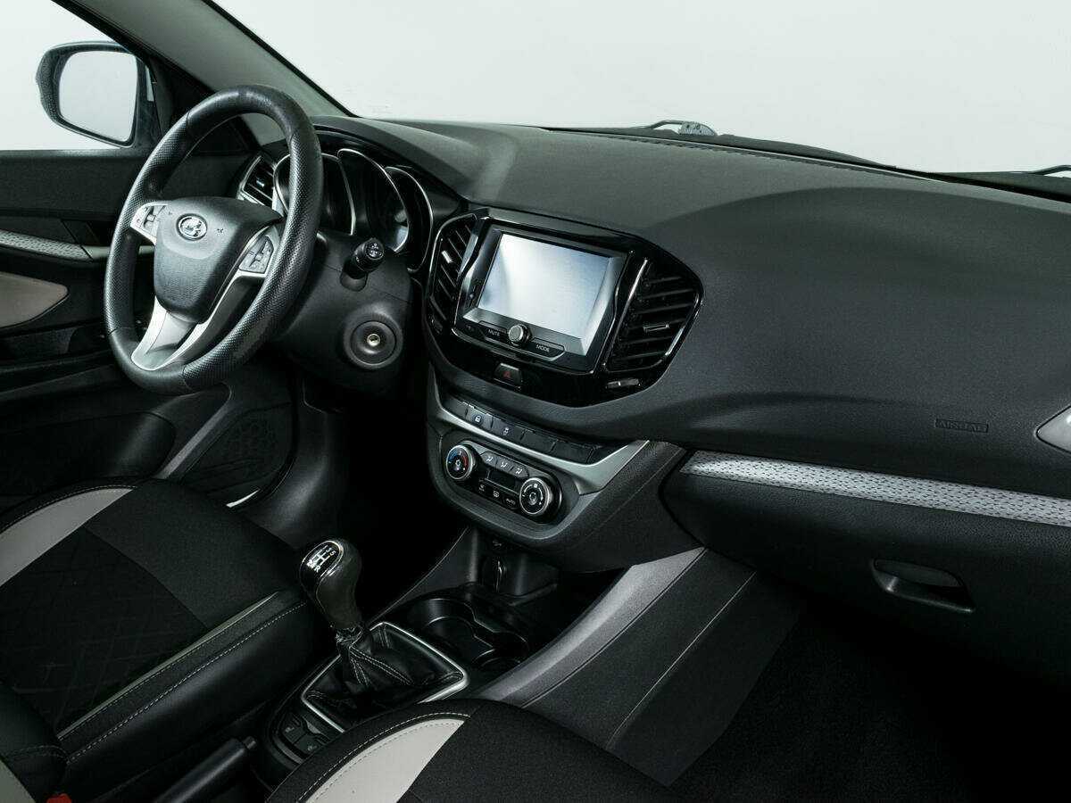 Lada (ВАЗ) Vesta 2018 года с пробегом. Фото: #7