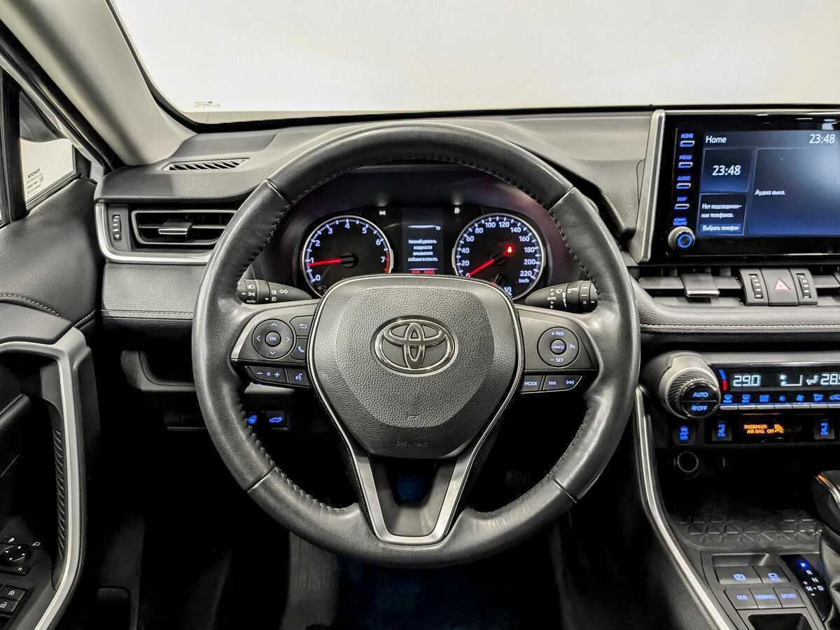 Toyota RAV4 2021 года с пробегом. Фото: #18