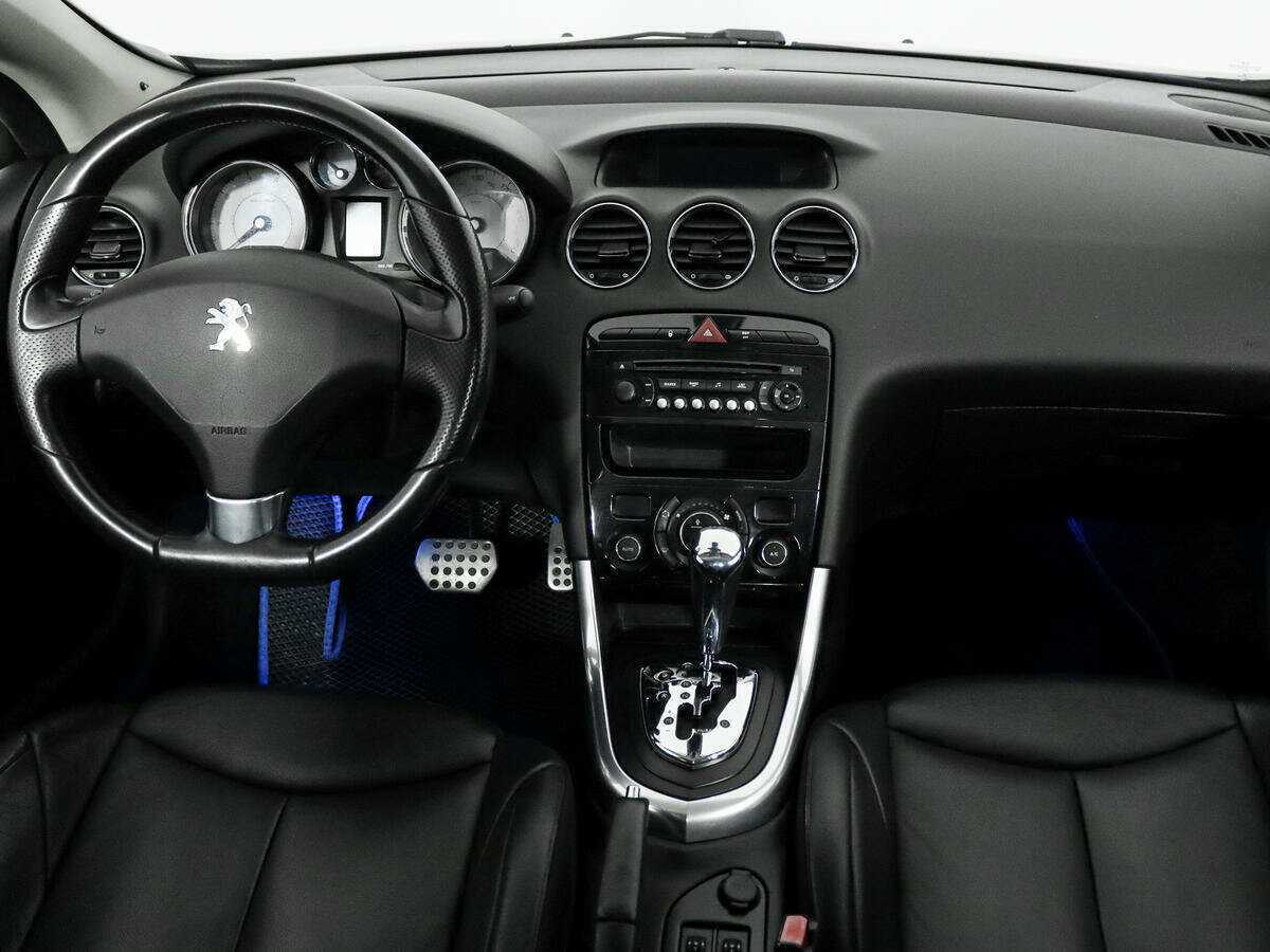Peugeot 308 2012 года с пробегом. Фото: #14