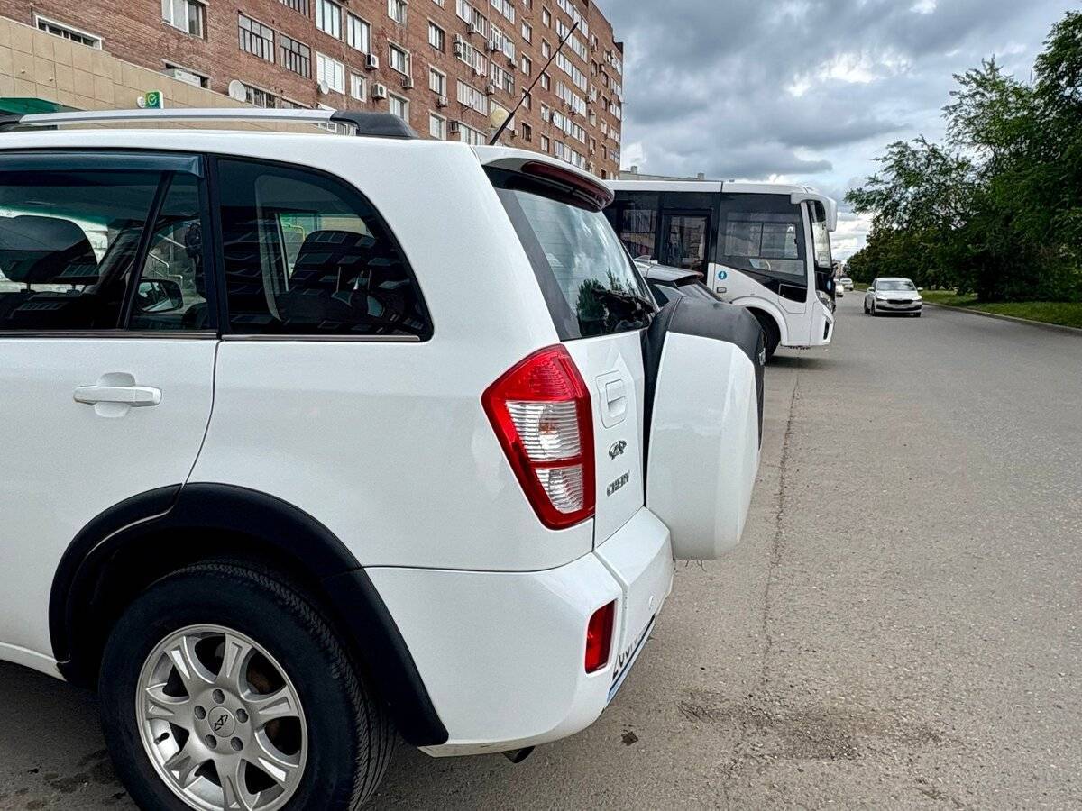 Chery Tiggo (T11) 2013 года с пробегом. Фото: #4