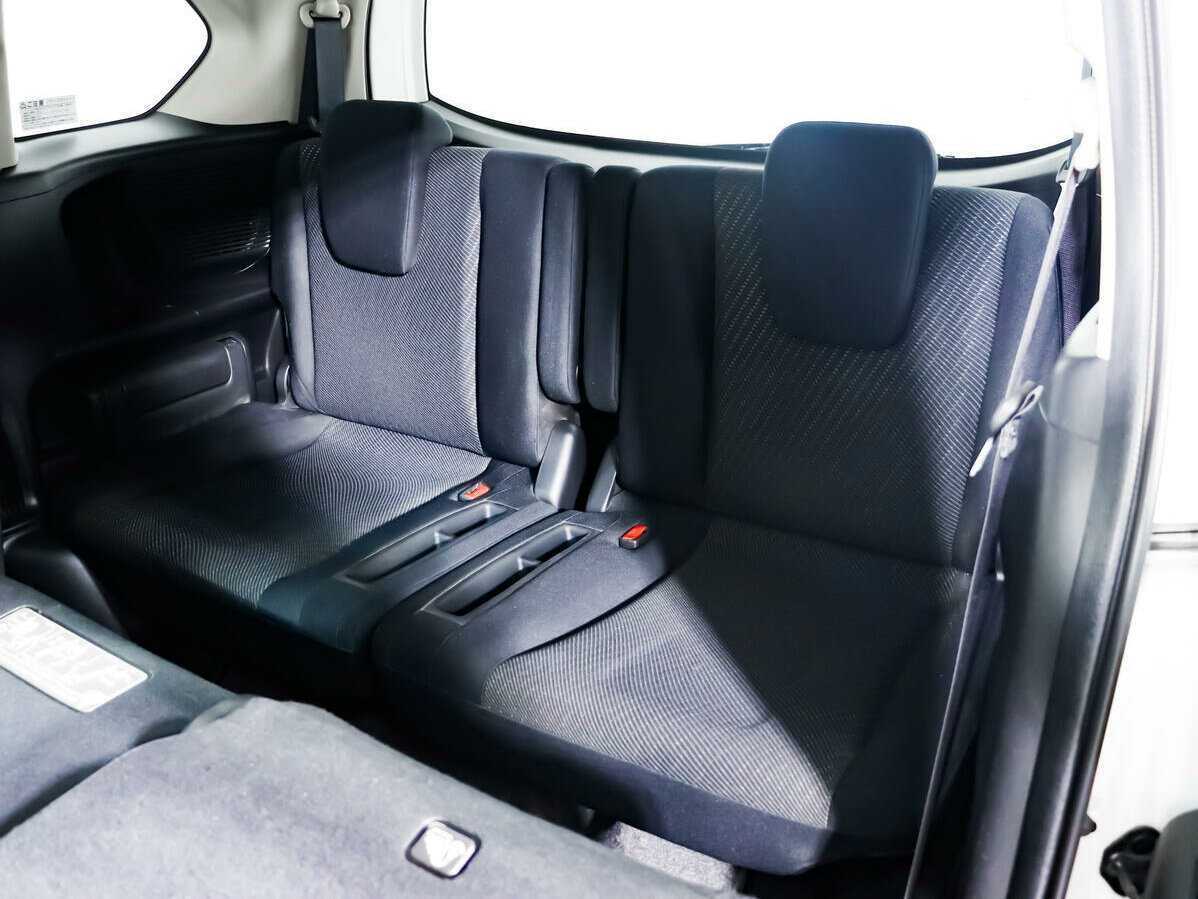 Honda Freed 2013 года с пробегом. Фото: #12
