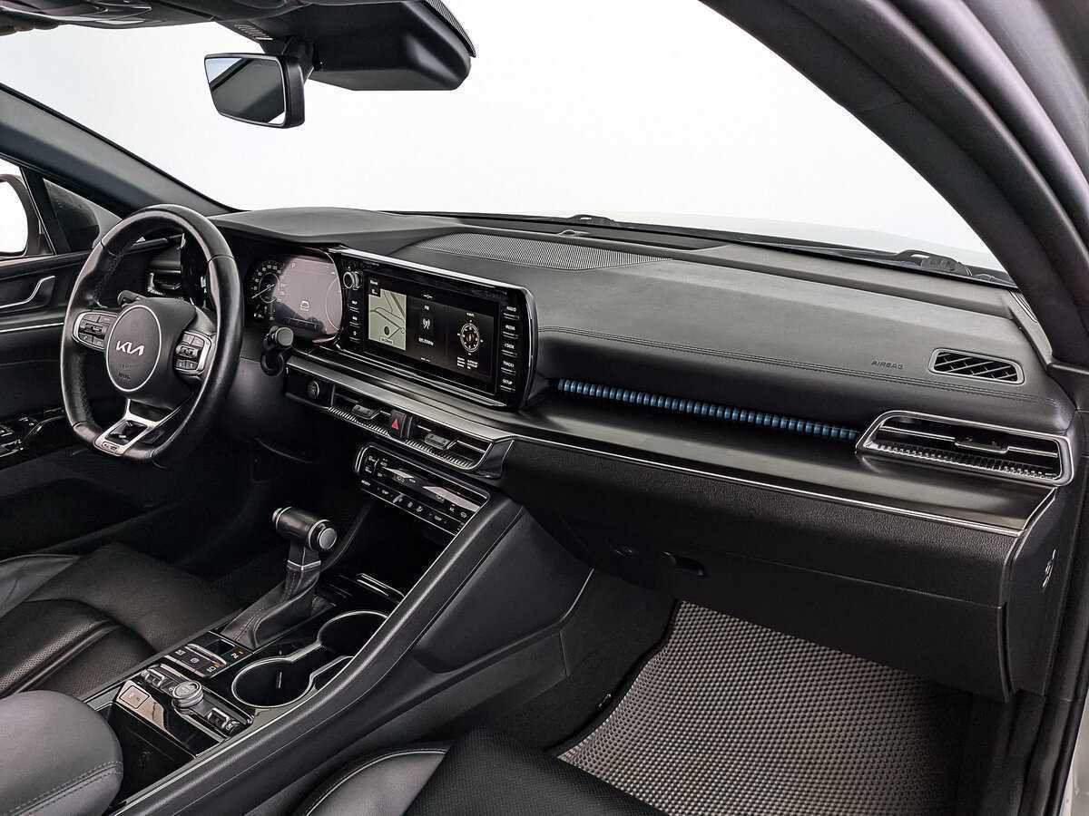 Kia K5 2022 года с пробегом. Фото: #10