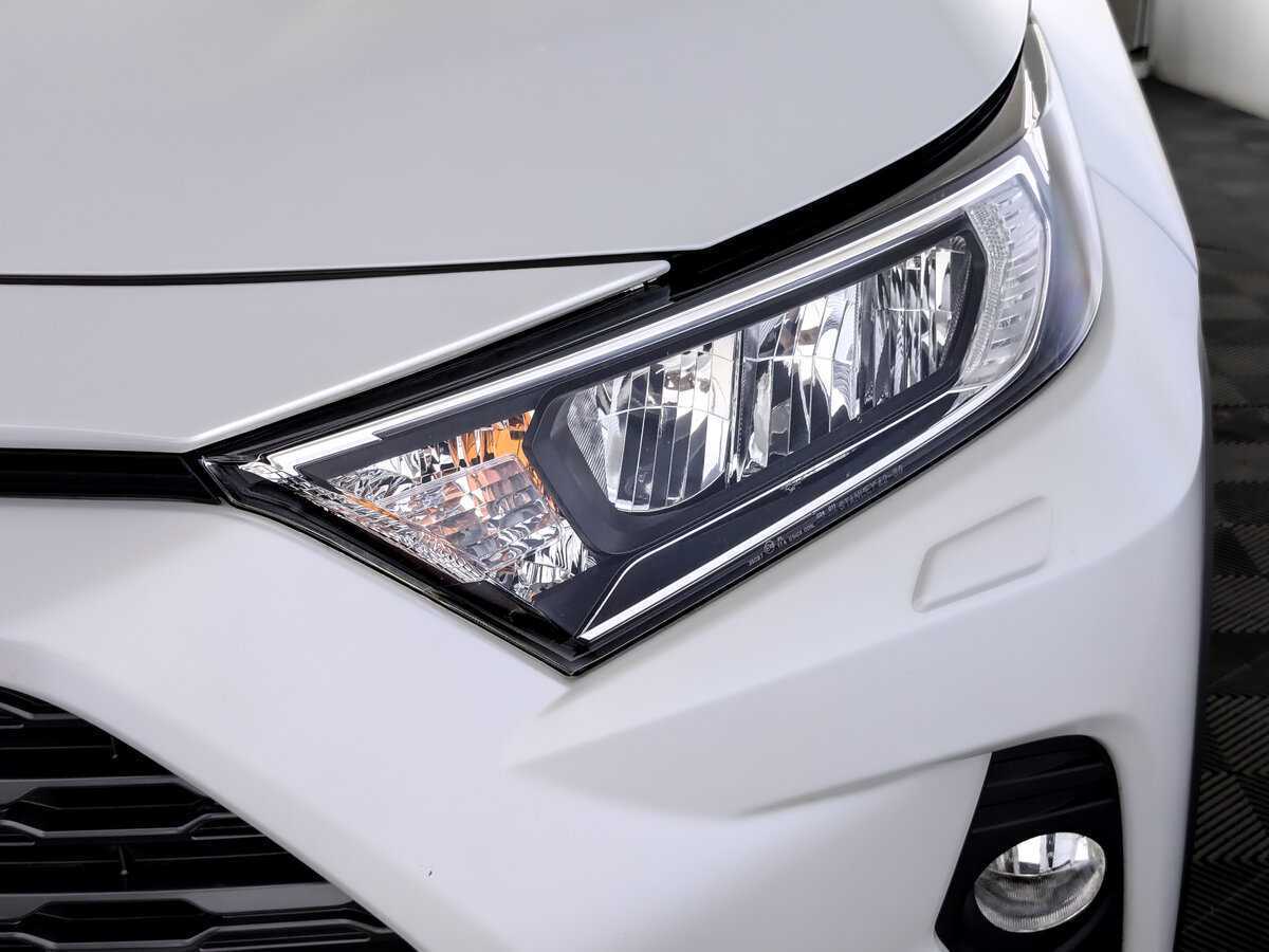Toyota RAV4 2021 года с пробегом. Фото: #16
