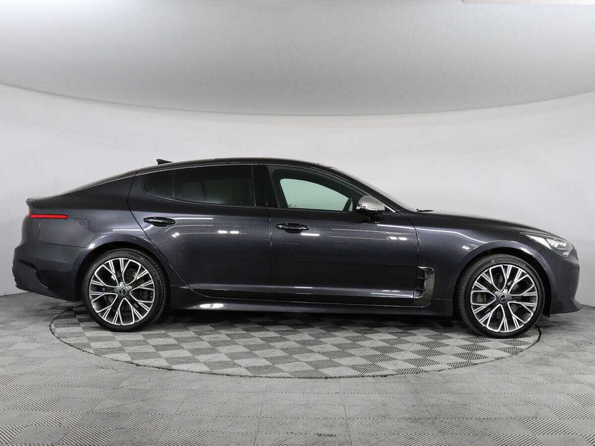 Kia Stinger 2018 года с пробегом. Фото: #3