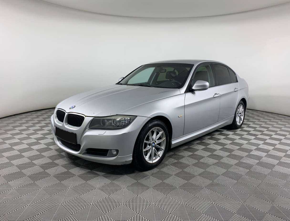 BMW 3 серии 2011 года с пробегом. Посмотреть фото
