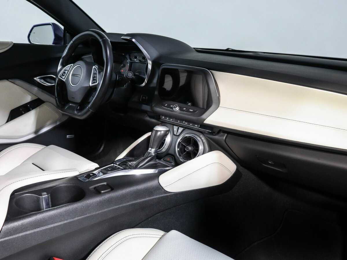 Chevrolet Camaro 2020 года с пробегом. Фото: #5