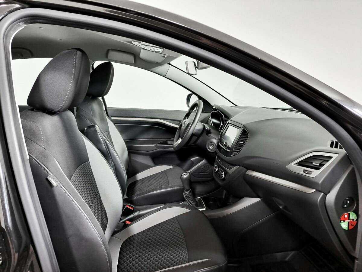 Lada (ВАЗ) Vesta 2017 года с пробегом. Фото: #5