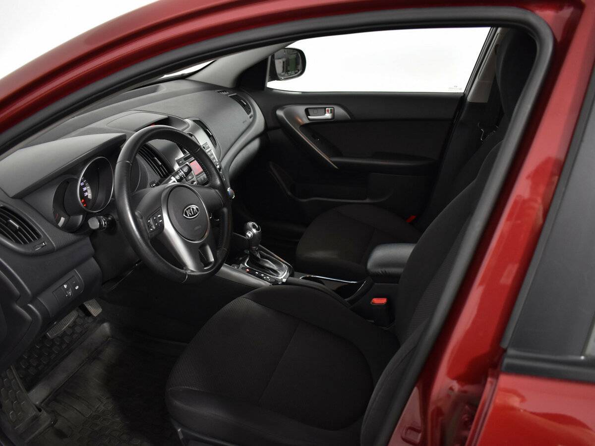 Kia Cerato 2011 года с пробегом. Фото: #8