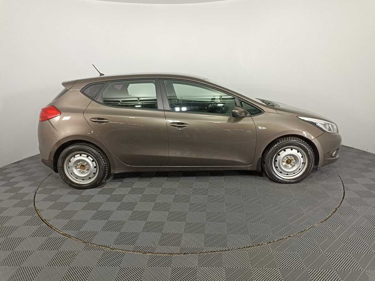 Kia Ceed 2012 года с пробегом. Фото: #3