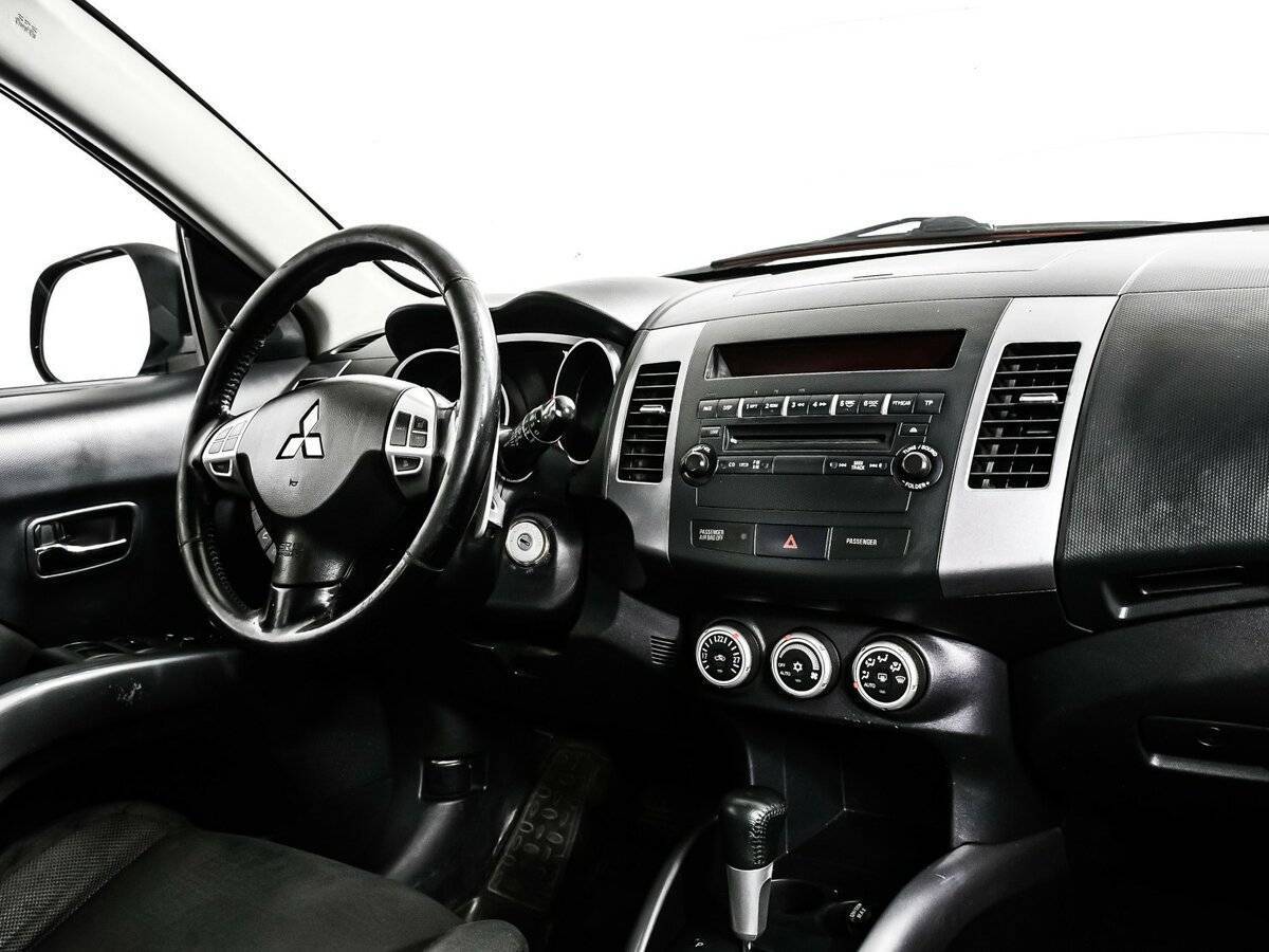 Mitsubishi Outlander 2008 года с пробегом. Фото: #8