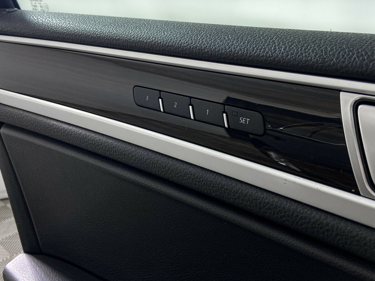 Volkswagen Touareg 2015 года с пробегом. Фото: #16