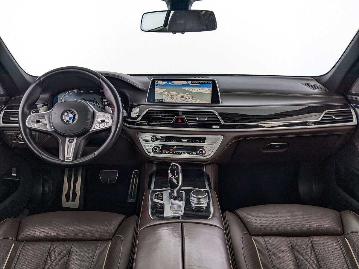 BMW 7 серии 2020 года с пробегом. Фото: #9