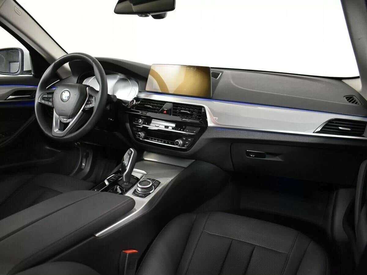 BMW 5 серии 2020 года с пробегом. Фото: #9