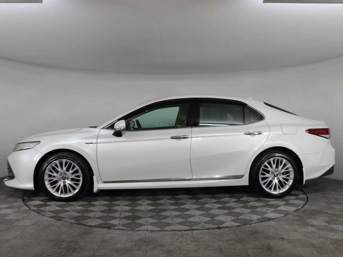 Toyota Camry 2019 года с пробегом. Фото: #7