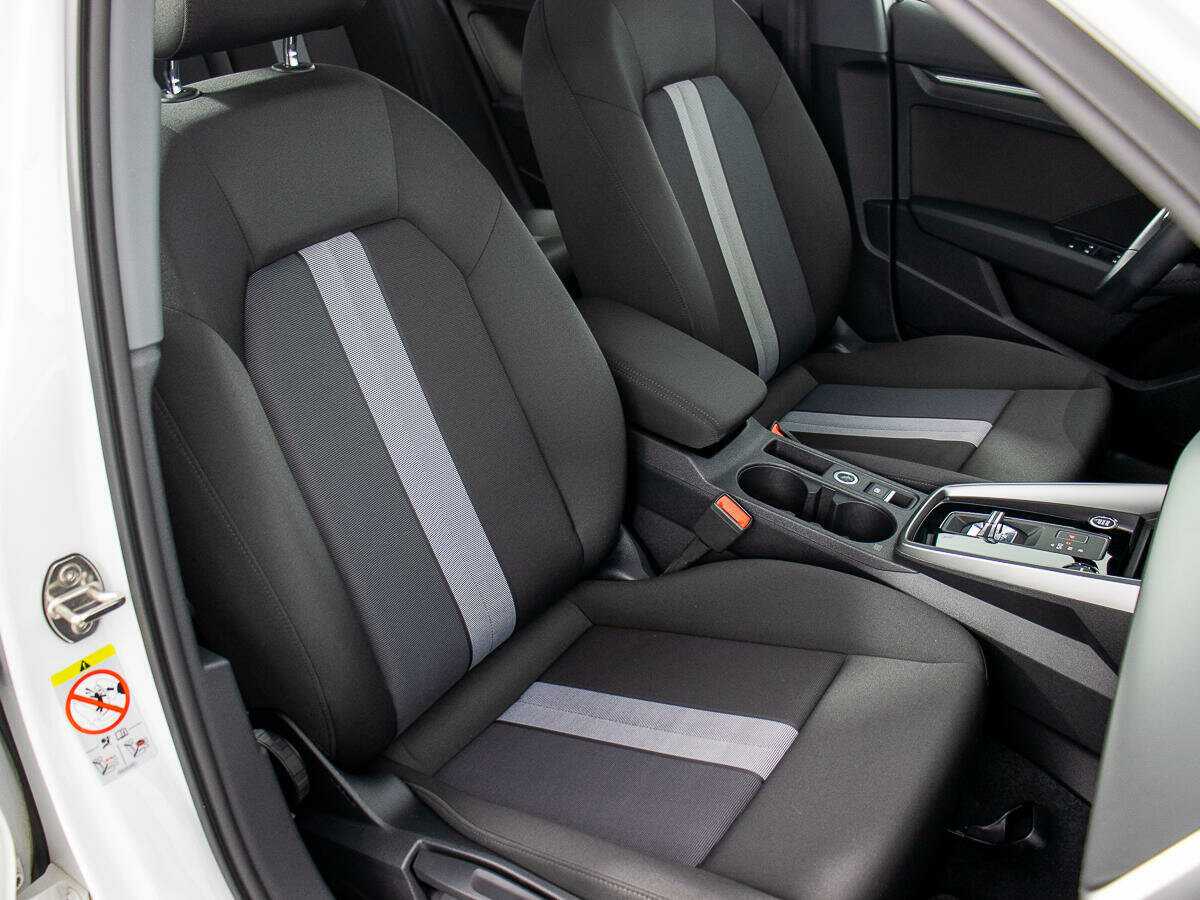 Audi A3 2021 года с пробегом. Фото: #11