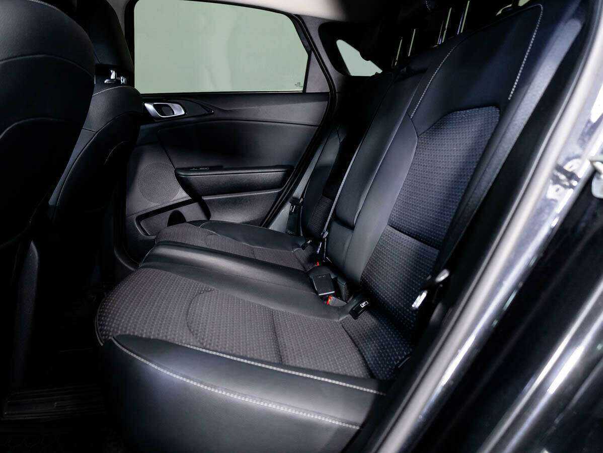 Kia Ceed 2020 года с пробегом. Фото: #12