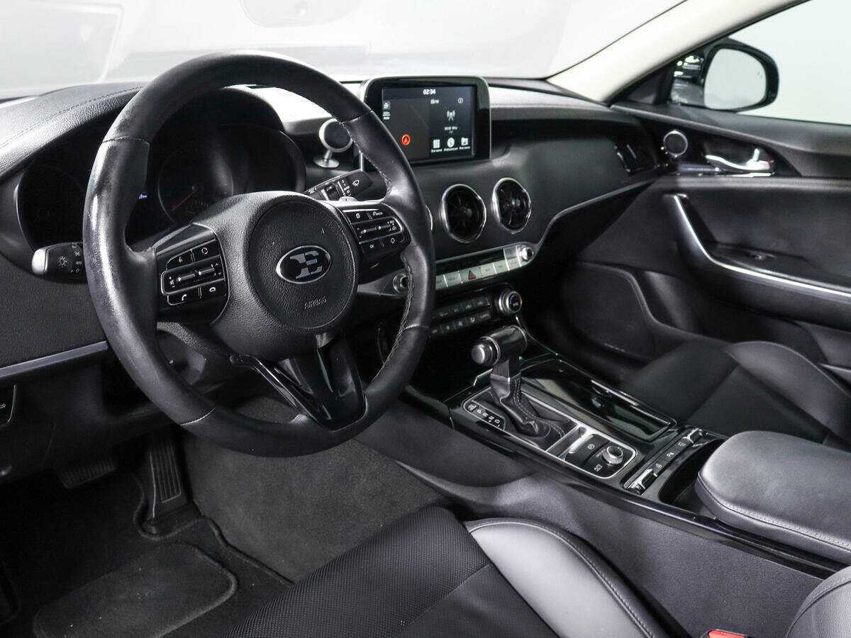 Kia Stinger 2018 года с пробегом. Фото: #13