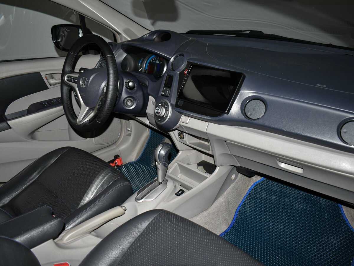 Honda Insight 2010 года с пробегом. Фото: #14