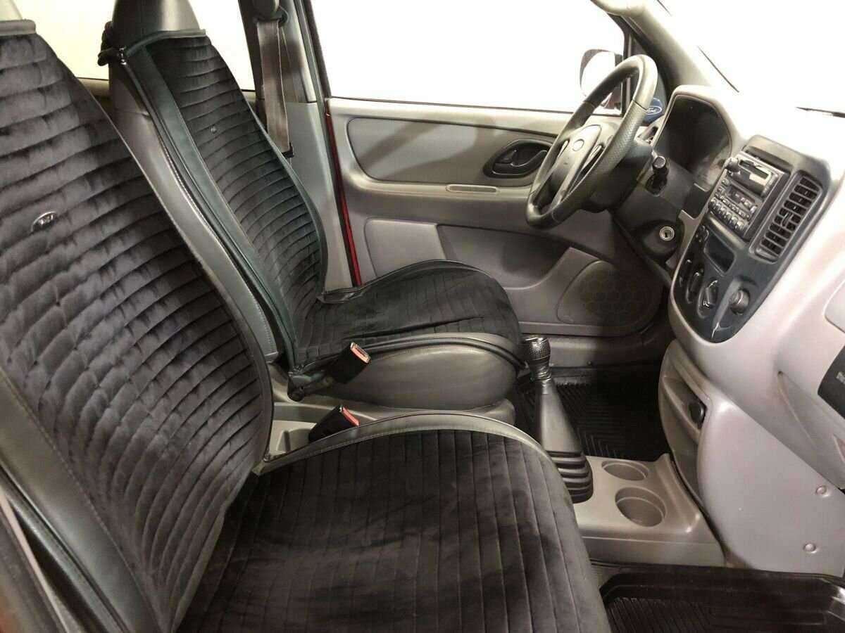 Ford Escape 2000 года с пробегом. Фото: #9