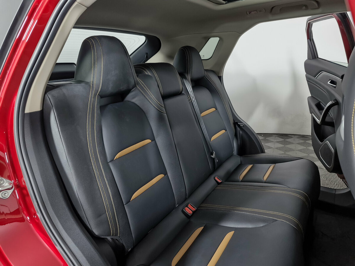 FAW Bestune T77 2024 года с пробегом. Фото: #14